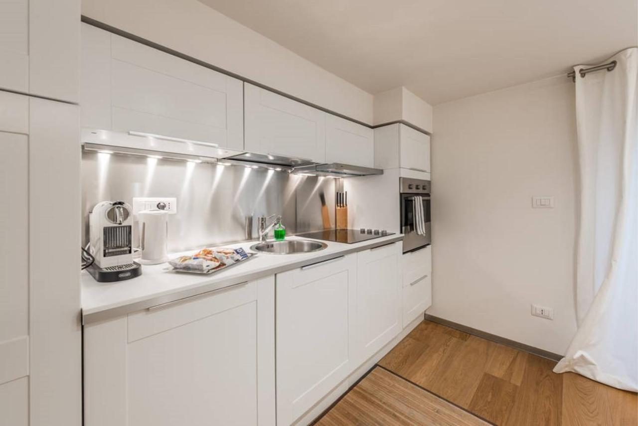 Artist Loft House Bed & Breakfast Bari Bagian luar foto