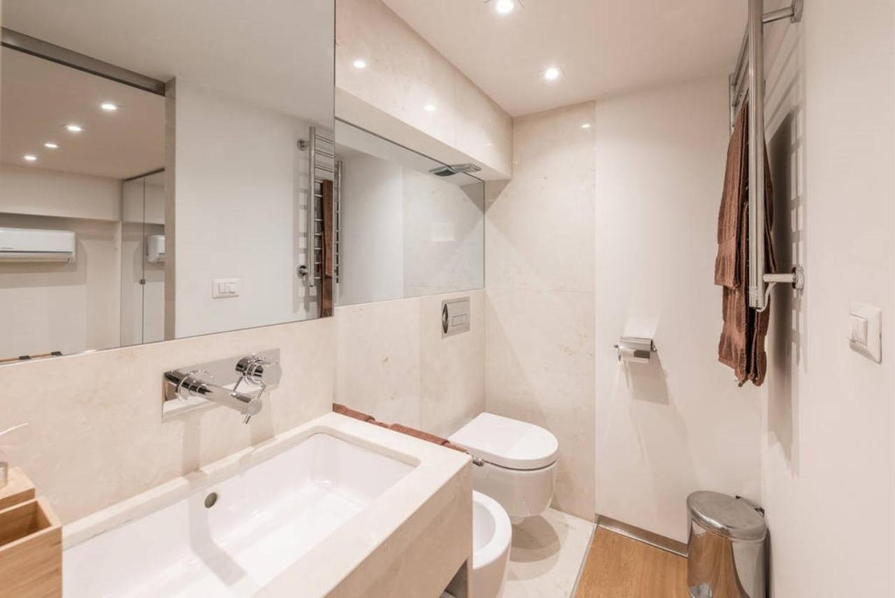 Artist Loft House Bed & Breakfast Bari Bagian luar foto
