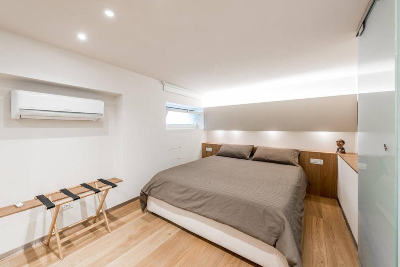 Artist Loft House Bed & Breakfast Bari Bagian luar foto