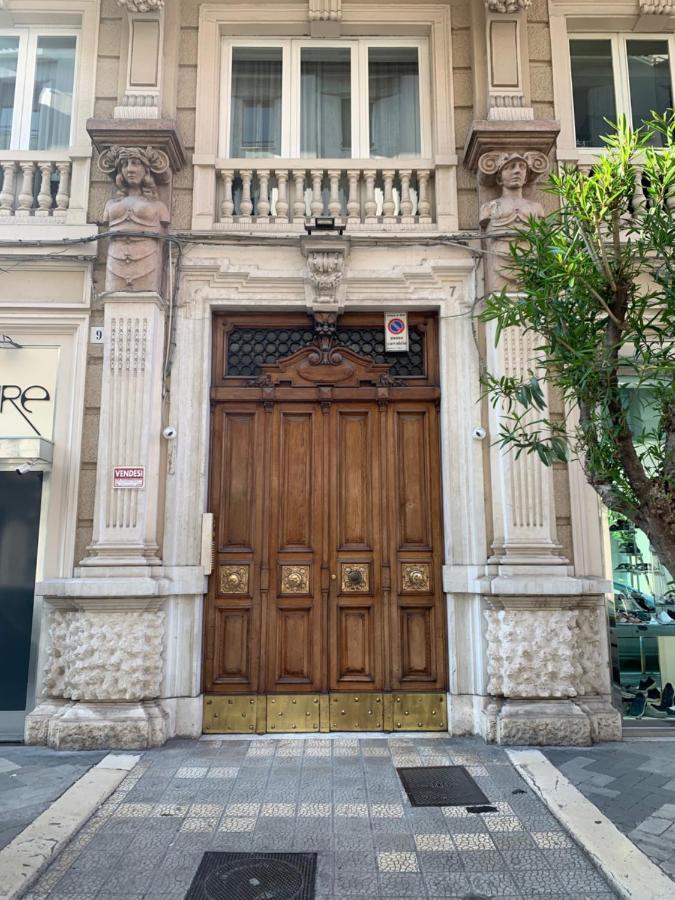 Artist Loft House Bed & Breakfast Bari Bagian luar foto